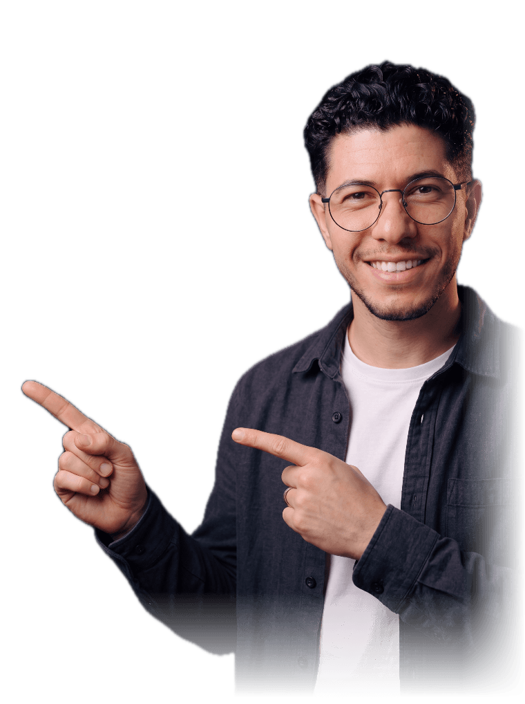 Rai Damasceno sorrindo e apontando para os materiais grátis